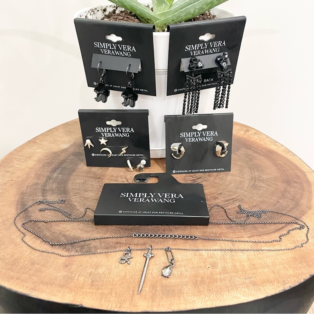 Simply Vera Vera Wang black silver and gold earrings & necklace bundle